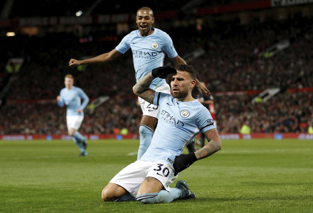 Nicolás Otamendi zařídil vítěznou branku v manchesterském derby