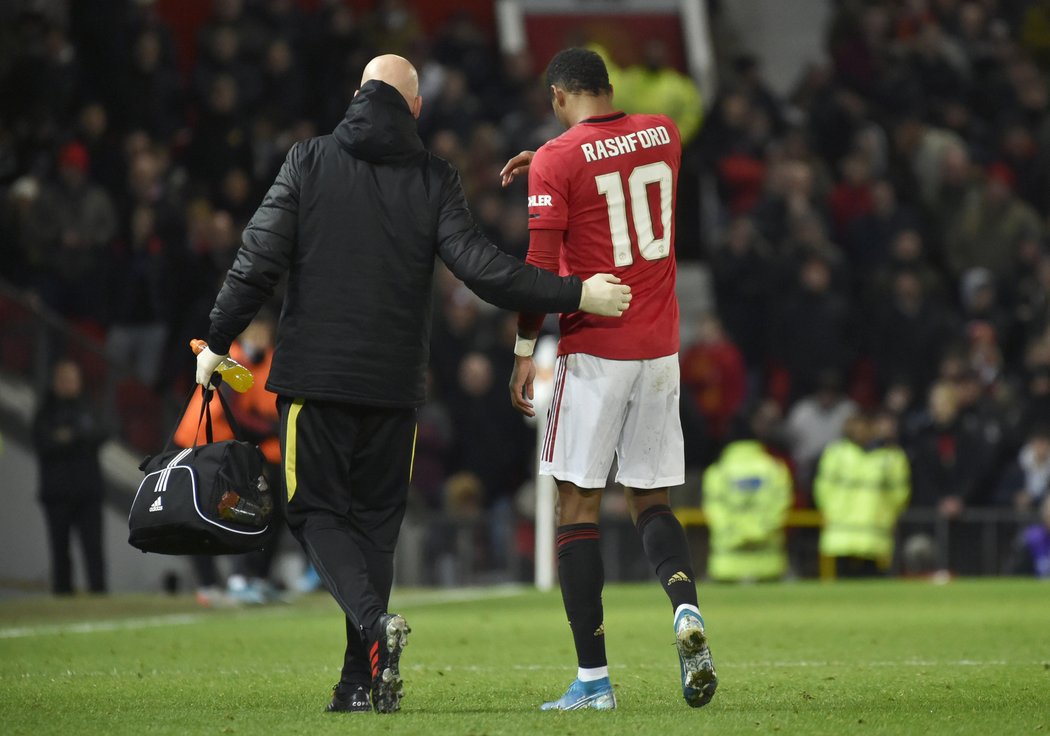 Nejlepší střelec United Marcus Rashford bude svému klubu chybět až tři měsíce