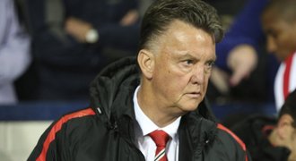 Van Gaal začal znovu stavět United. Je to nepochopitelný risk