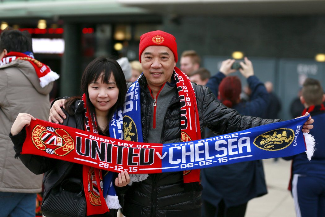 Zápas Manchesteru United s Chelsea je svátkem pro fanoušky z celého světa.