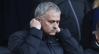 Hráči nepřekonali bolest, zlobil se Mourinho. Dával za příklad Štěpánka?