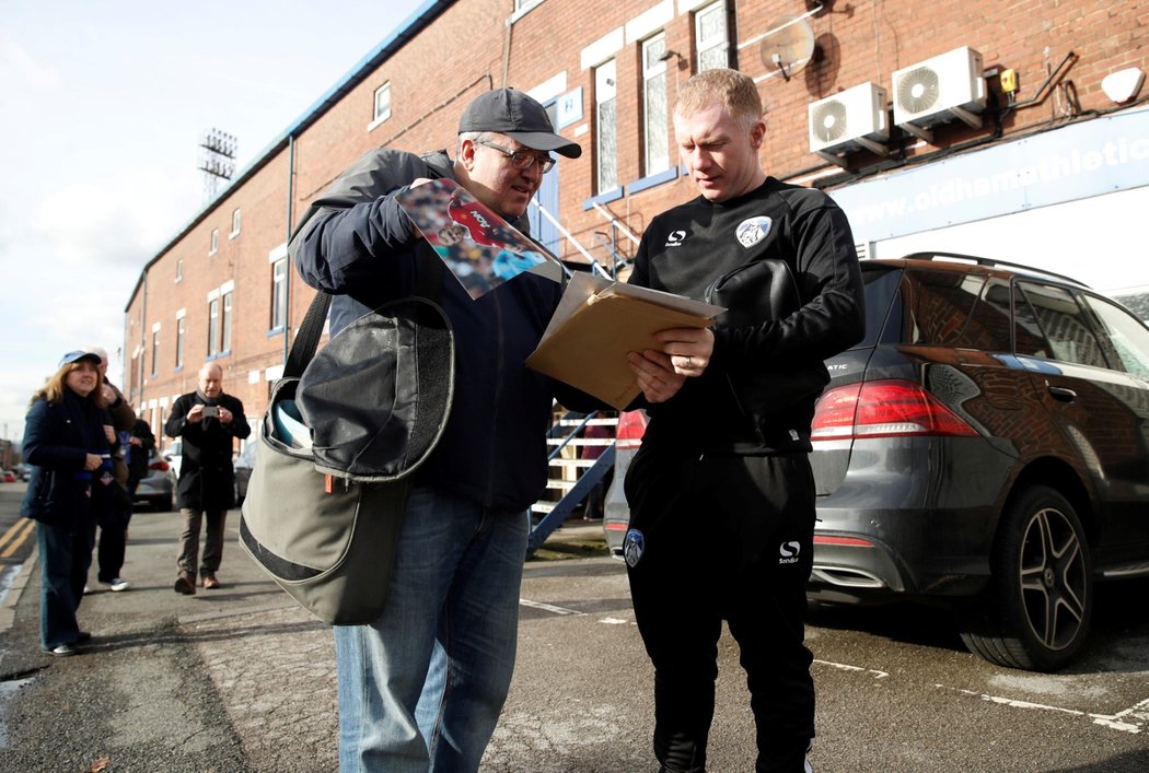 Bývalý záložník Paul Scholes se stal profesionálním trenérem