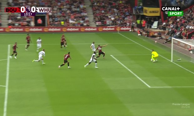 SESTŘIH: Bournemouth - West Ham 1:1. Souček trefil tyč, pak nahrával Bowenovi