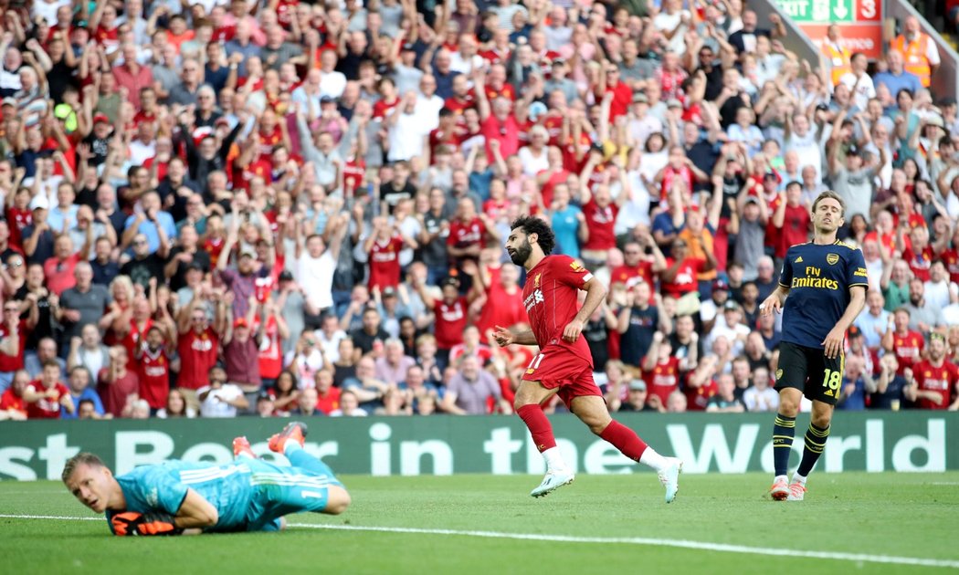 Mohamed Salah udeřil zkraje druhého poločasu nejdříve z penalty, poté z rychlého brejku