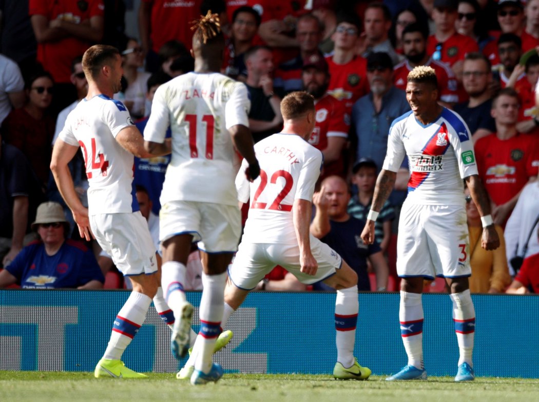 Ve třetí minutě nastavení druhého poločasu rozhodl utkání Patrick van Aanholt z Crystal Palace