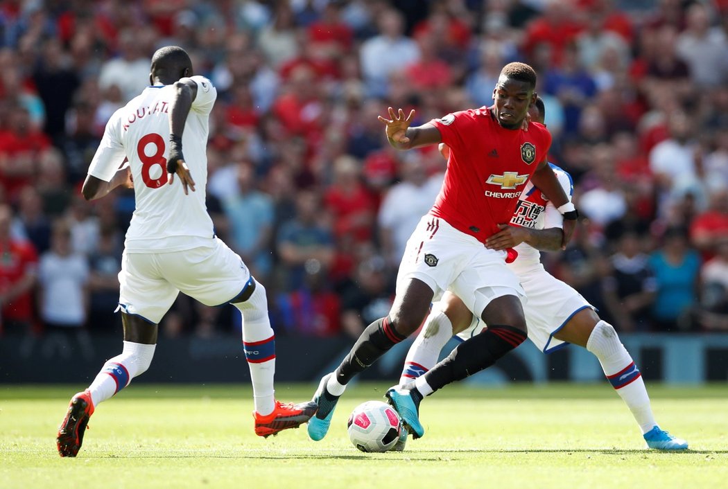 Paul Pogba se sice tvrdě rval proti hráčům Crystal Palace, na bodový zisk pro United to ovšem nestačilo