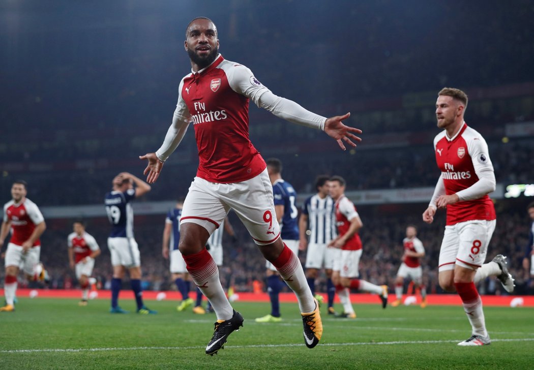 Výhru Arsenalu vystřílel dvěma góly útočník Alexandre Lacazette