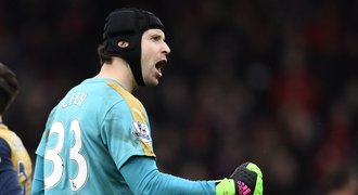 Arsenal se rozstřílel. Čech si skvěle zachránil nulu v nastavení