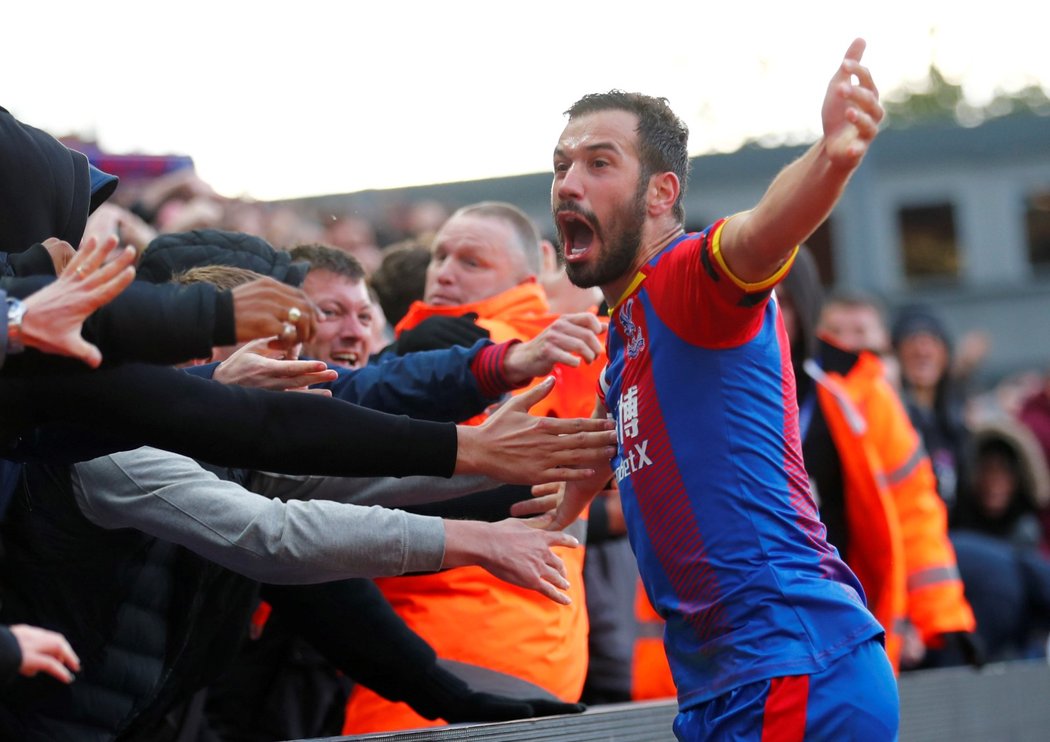 Srbský záložník Luka Milivojevič z Crystal Palace vstřelil Arsenalu dva góly, oba z pokutových kopů