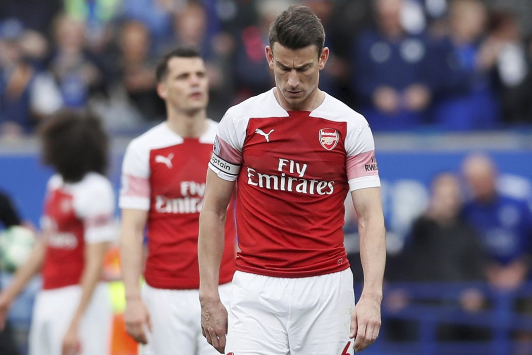 Zdrcený kapitán Arsenalu Laurent Koscielny