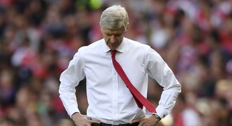 Zloba Arsenalu. Fanoušky chápeme, řekl Čech. Wenger slíbil posily