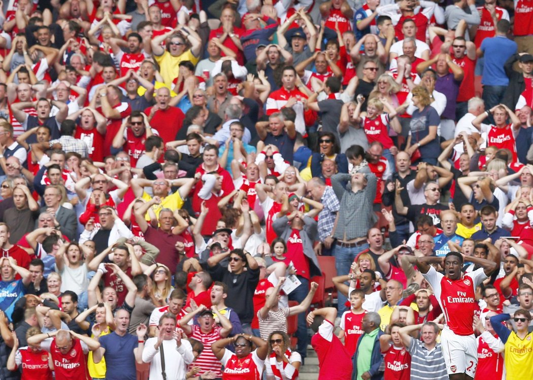Fanoušci Arsenalu si před bitvou s Manchesterem City věřili, první gól ale dali ve šlágru Premier League Citizens.