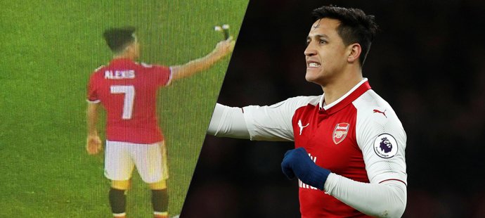 Alexis Sánchez už se fotil na Old Trafford v dresu Manchesteru United