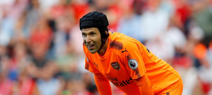 Petr Čech si na hřišti Liverpoolu připsal několik skvělých zákroků, ale debakl neodvrátil