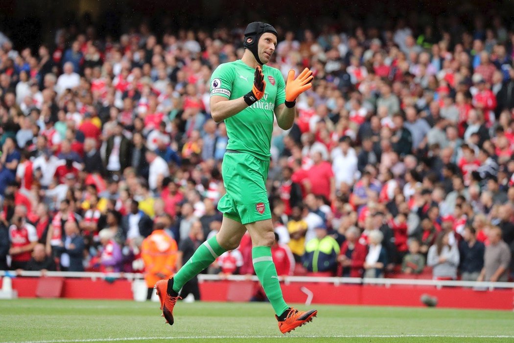 Petr Čech v úvodním zápase Premier League proti Manchesteru City