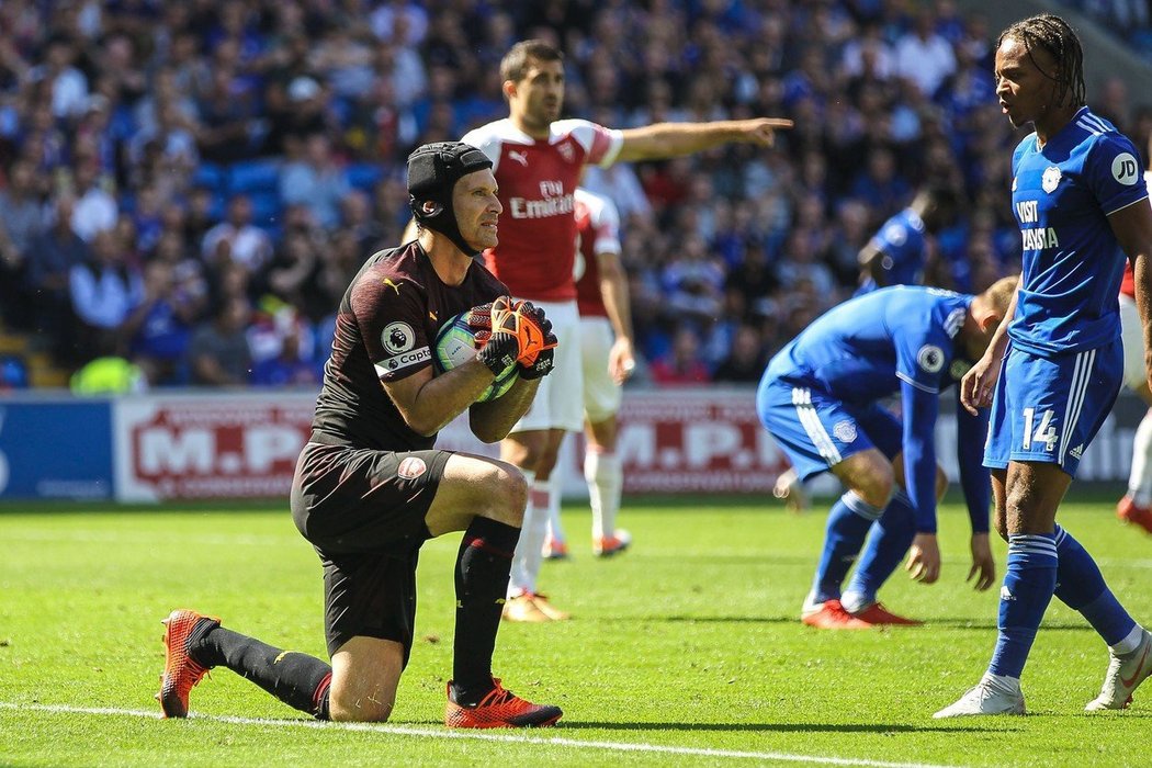 Petr Čech proti Cardiffu nepodal vůbec jistý výkon