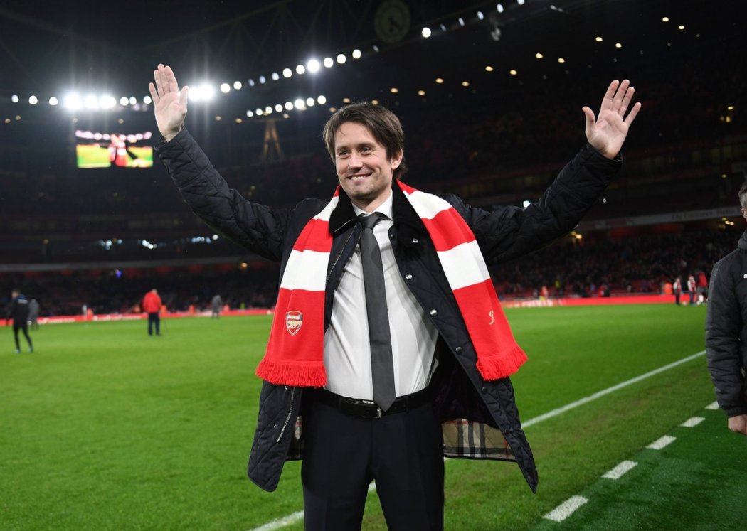 Tomáš Rosický při ceremoniálu na stadionu Arsenalu