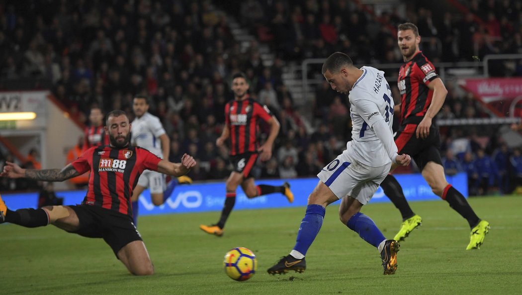 Eden Hazard takto vystřelil Chelsea důležitou výhru na hřišti Bournemouthu