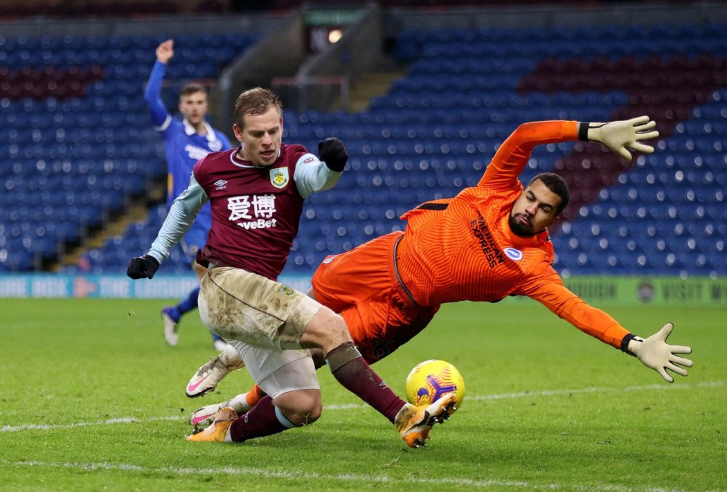 Matěj Vydra hrál v základní sestavě proti Brightonu