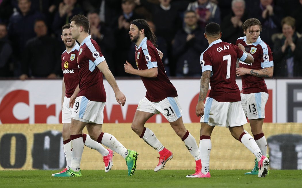 Burnley ukončilo čekání na výhru, doma zdolalo Stoke