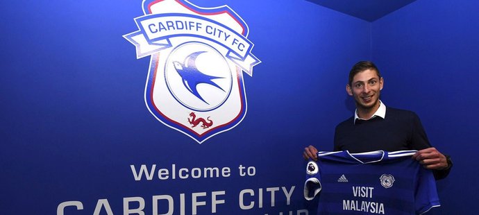 Emiliano Sala přestoupil do Cardiffu v sobotu, stal se nejdražší posilou v historii klubu