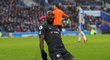 Victor Moses z Chelsea slaví branku do sítě Brightonu