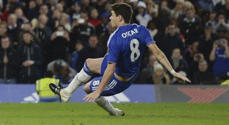 Oscar jako Terry! Hvězda Chelsea uklouzla a zazdila penaltu