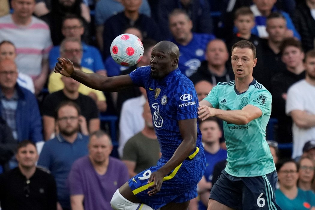 Romelu Lukaku při zápase s Leicesterem City.