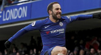 Chelsea táhl GOLAZO Higuaín! Blýskl se parádou, s Hazardem mu to svědčí