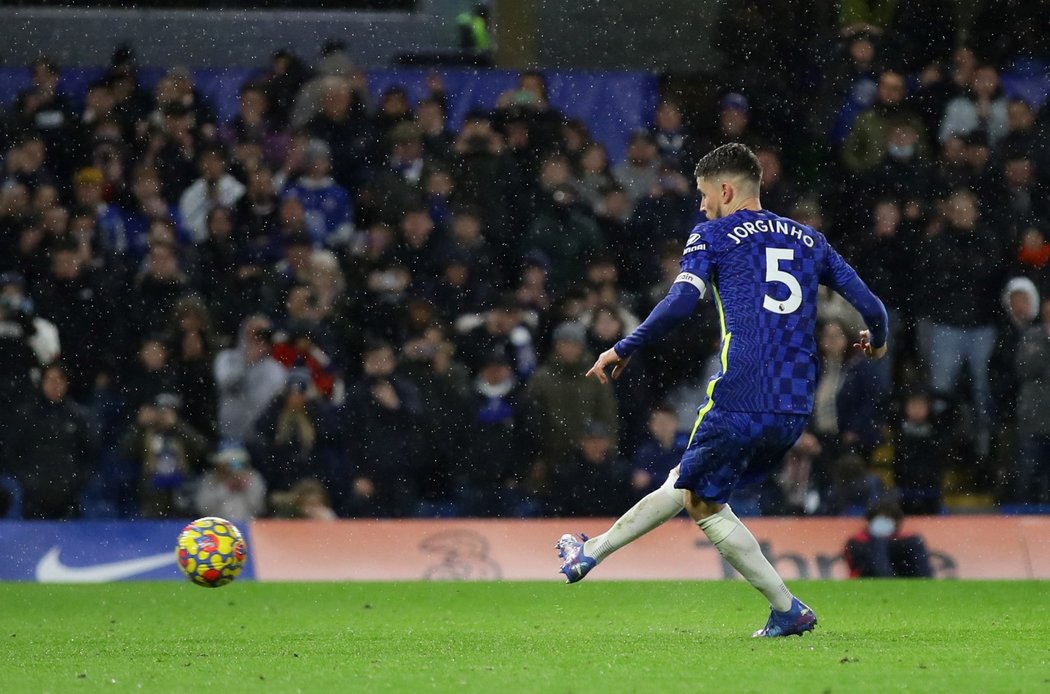 Chelsea porazila Leeds 3:2 díky Jorginhově penaltě v závěru utkání