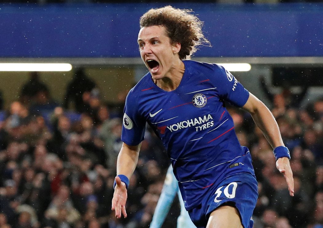 Euforie v podání Davida Luize, který vstřelil druhou branku Chelsea proti Manchesteru City