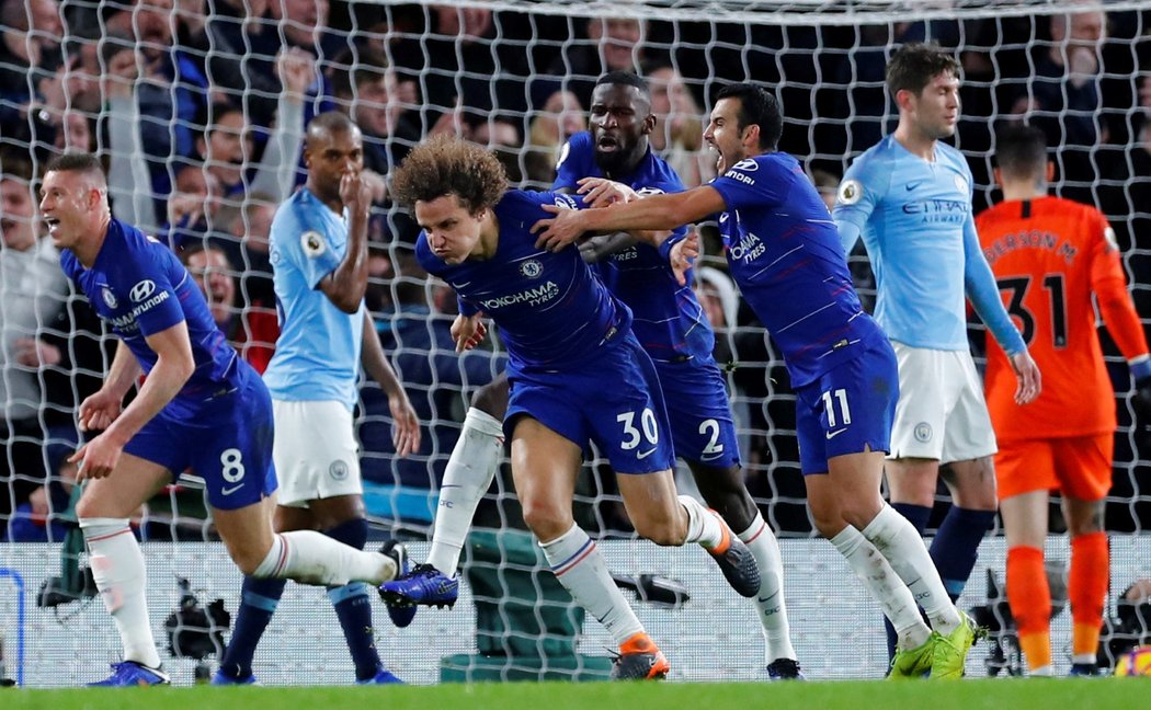 David Luiz vstřelil proti Manchesteru City druhý gól