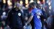 Spokojený trenér Chelsea José Mourinho a jeho pochvala střelci Schürrlemu. Ten hattrickem zničil Fulham a blues vyhráli 3:1