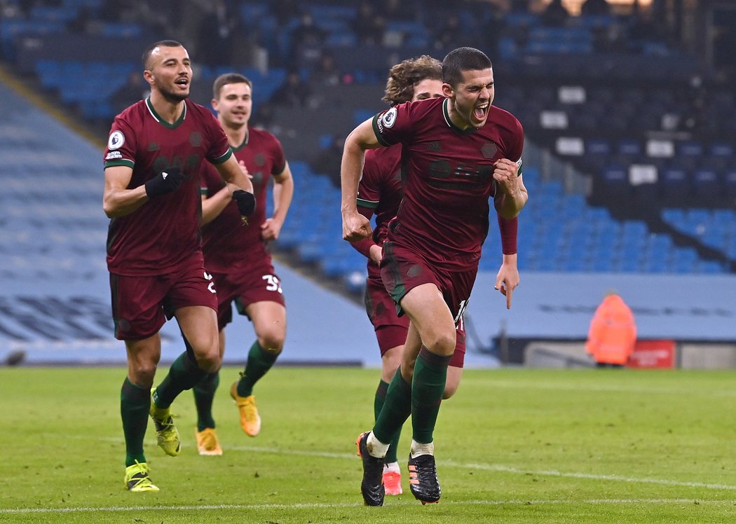 Conor Coady vyrovnal v utkání proti Manchesteru City na 1:1