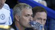Manažer Chelsea José Mourinho nebyl s výkonem svých svěřenců na půdě Evertonu spokojený