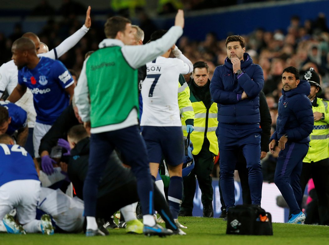 Šokující zranění Andrého Gomese ovlivnilo šlágr mezi Tottenhamem a Evertonem