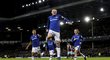 Kapitán Evertonu Wayne Rooney se raduje z první branky v utkání proti West Hamu