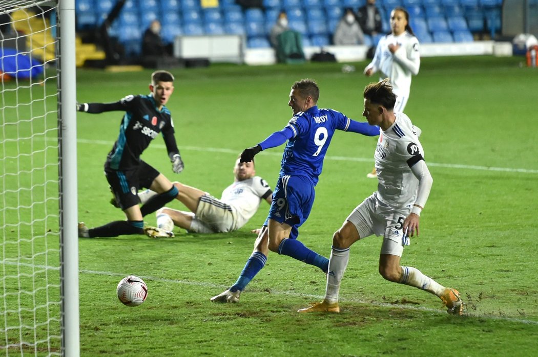 Jamie Vardy se ve druhém poločase dočkal snadného gólu