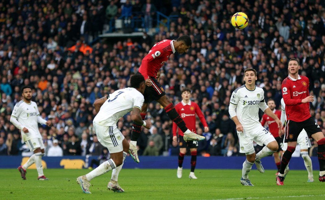 Marcus Rashford udeřil hlavičkou v 80. minutě