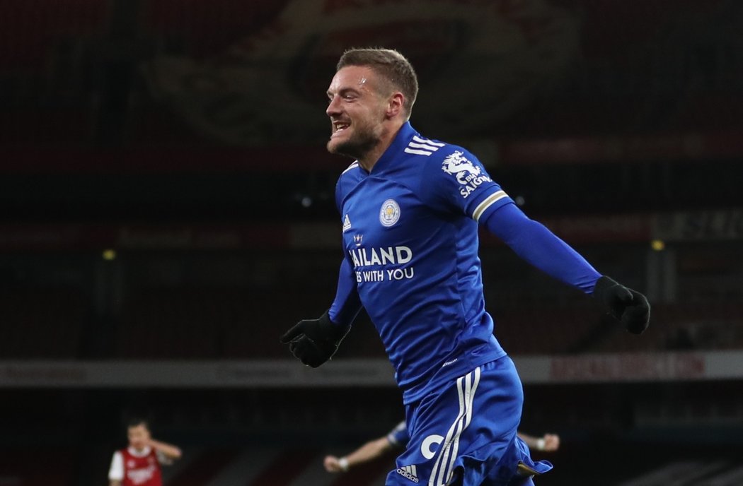 Střídající Jamie Vardy poslal Leicester na hřišti Arsenalu do vedení