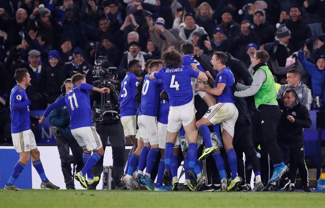 Leicester rozhodl o vítězství nad Evertonem gólem ve čtvrté minutě nastavení