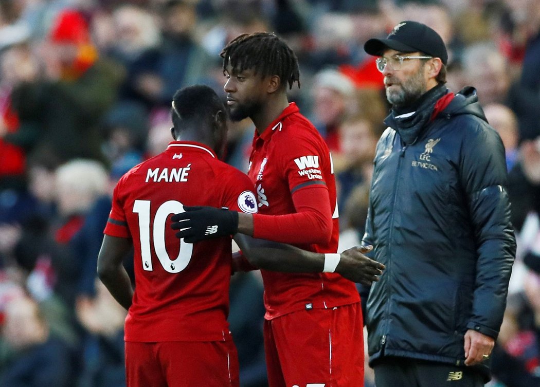 Liverpoolský útočník Divock Origi střídá Sadia Maného