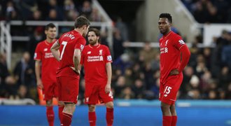 SESTŘIHY: Liverpool nestačil na Newcastle, Chelsea padla s nováčkem