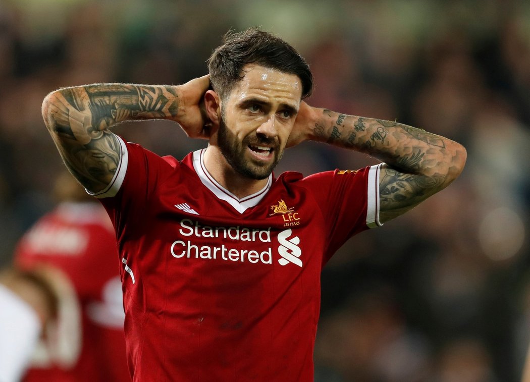 Útočník Danny Ings porážku Liverpoolu neodvrátil a jeho tým na první tři znovu ztrácí