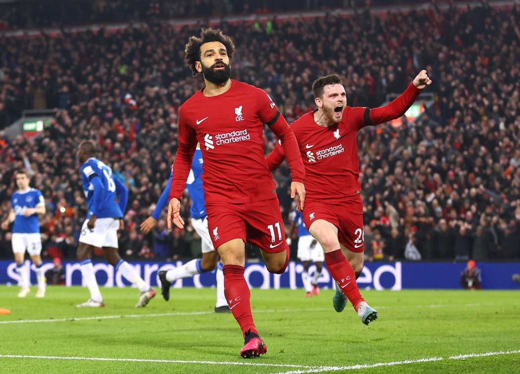 Mohamed Salah se raduje z první branky Liverpoolu v derby proti Evertonu