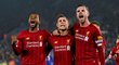 Fotbalisté Liverpoolu slaví gól do sítě Leicesteru
