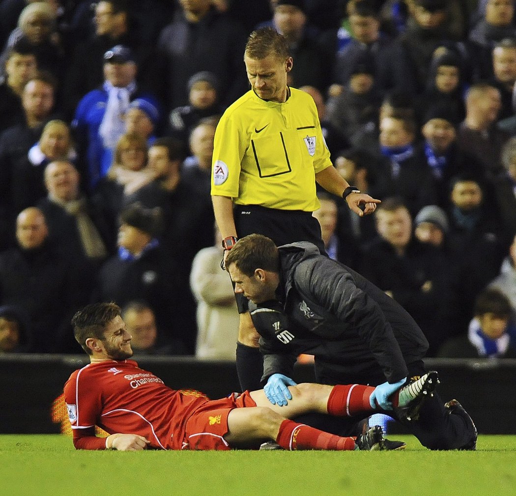 Adam Lallana se musel nechat ošetřit