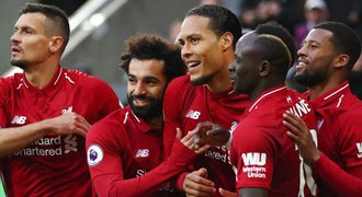 Liverpool vyhrál, ale přišel o Salaha. Tottenham padl, Cardiff sestupuje