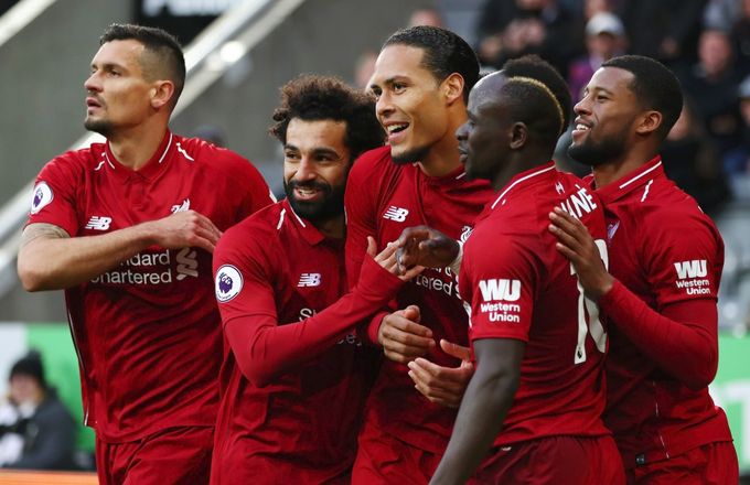 Liverpool vyhrál, ale přišel o Salaha. Tottenham padl, Cardiff sestupuje Liverpool vyhrál, ale přišel o Salaha. Tottenham padl, Cardiff sestupuje