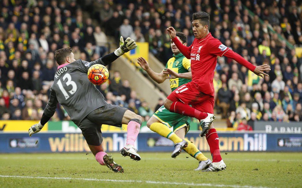 Střelec Liverpoolu Roberto Firmino